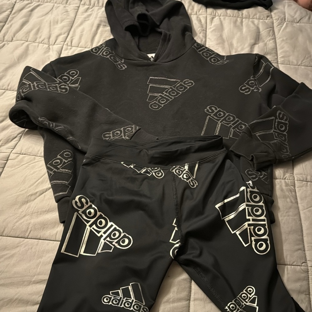 Two piece adidas outfit